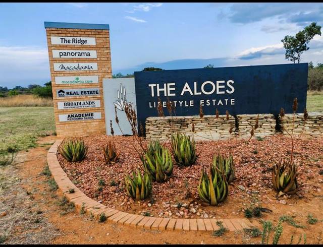 LAND FOR SALE IN THE ALOES LIFESTYLE ESTATE